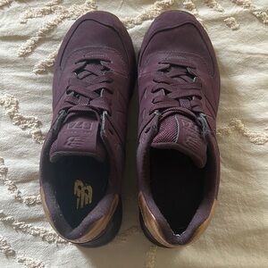 Maroon New Balance Shoes